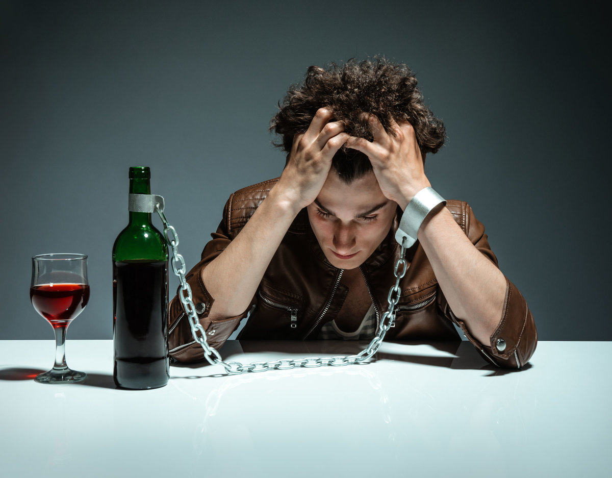 Алкогольная зависимость: причины